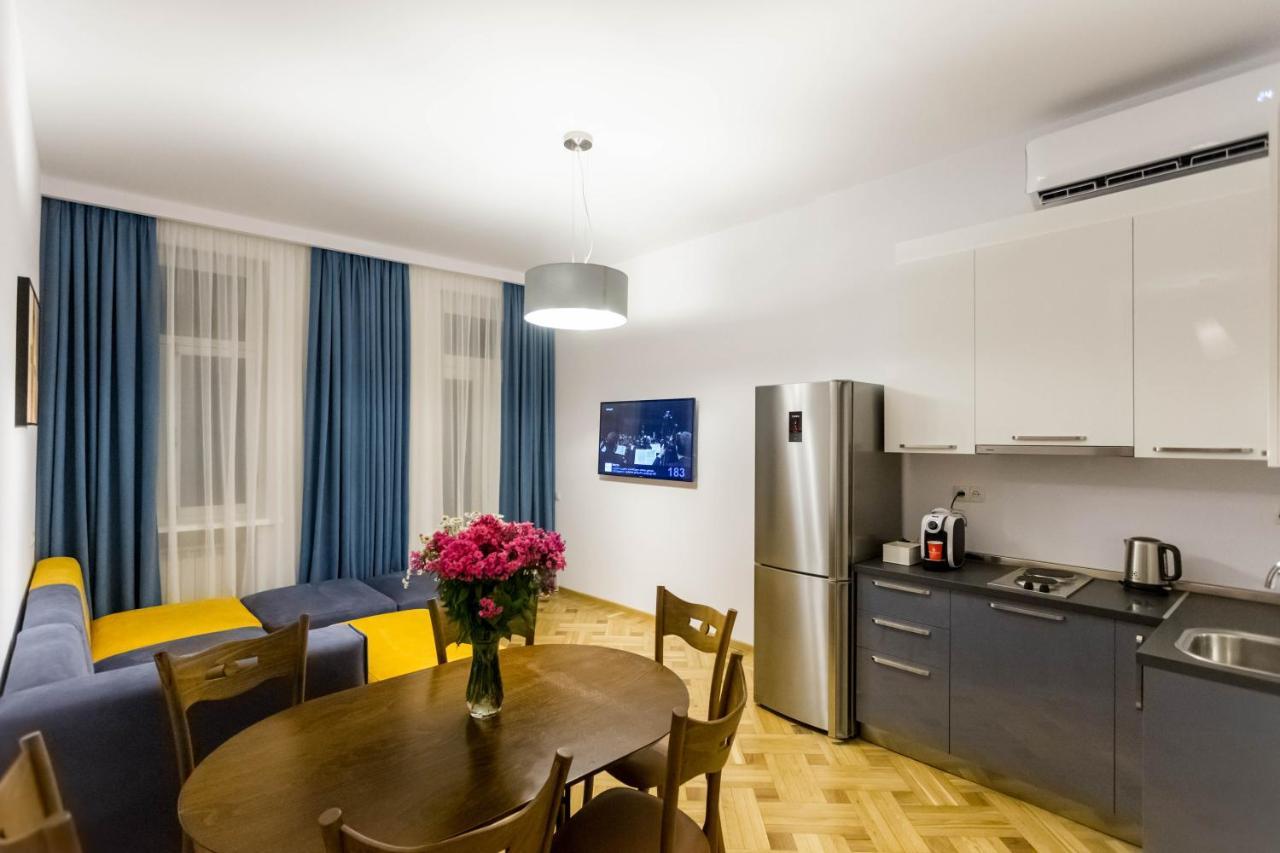 Luxury 3 Bedroom Apartment By Freedom Square City Center Tbilissi Extérieur photo