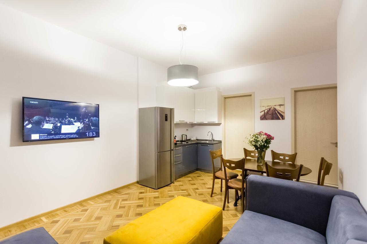 Luxury 3 Bedroom Apartment By Freedom Square City Center Tbilissi Extérieur photo