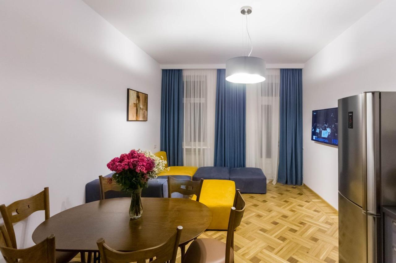 Luxury 3 Bedroom Apartment By Freedom Square City Center Tbilissi Extérieur photo